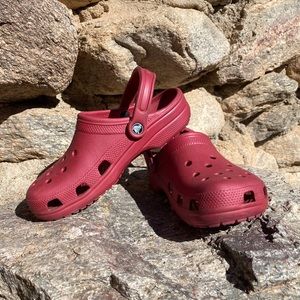 Crocs Classic Clogs Adult Unisex Maroon